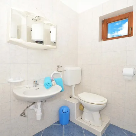 Apartamento By The Sea Vinisce, Trogir - 16485 *