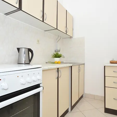 Apartamento By The Sea Vinisce, Trogir - 16485 Vinišće