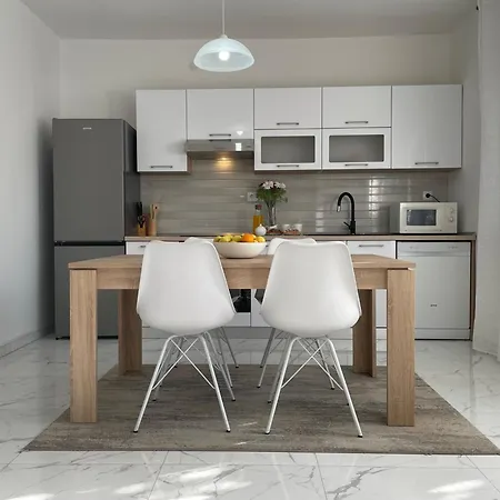 By The Sea Vinisce, Trogir - 16485 Apartamento Vinišće
